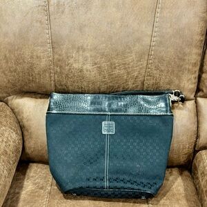 Elegant Black Women's Bag Liz Claiborne!